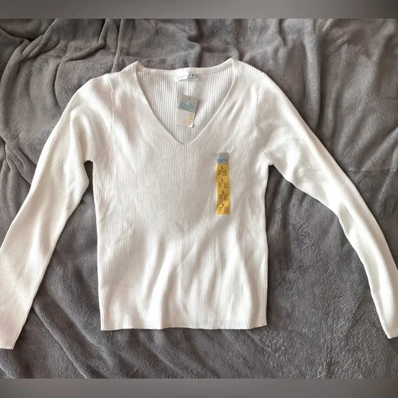 Brand New Pullover - Picture 1 of 1